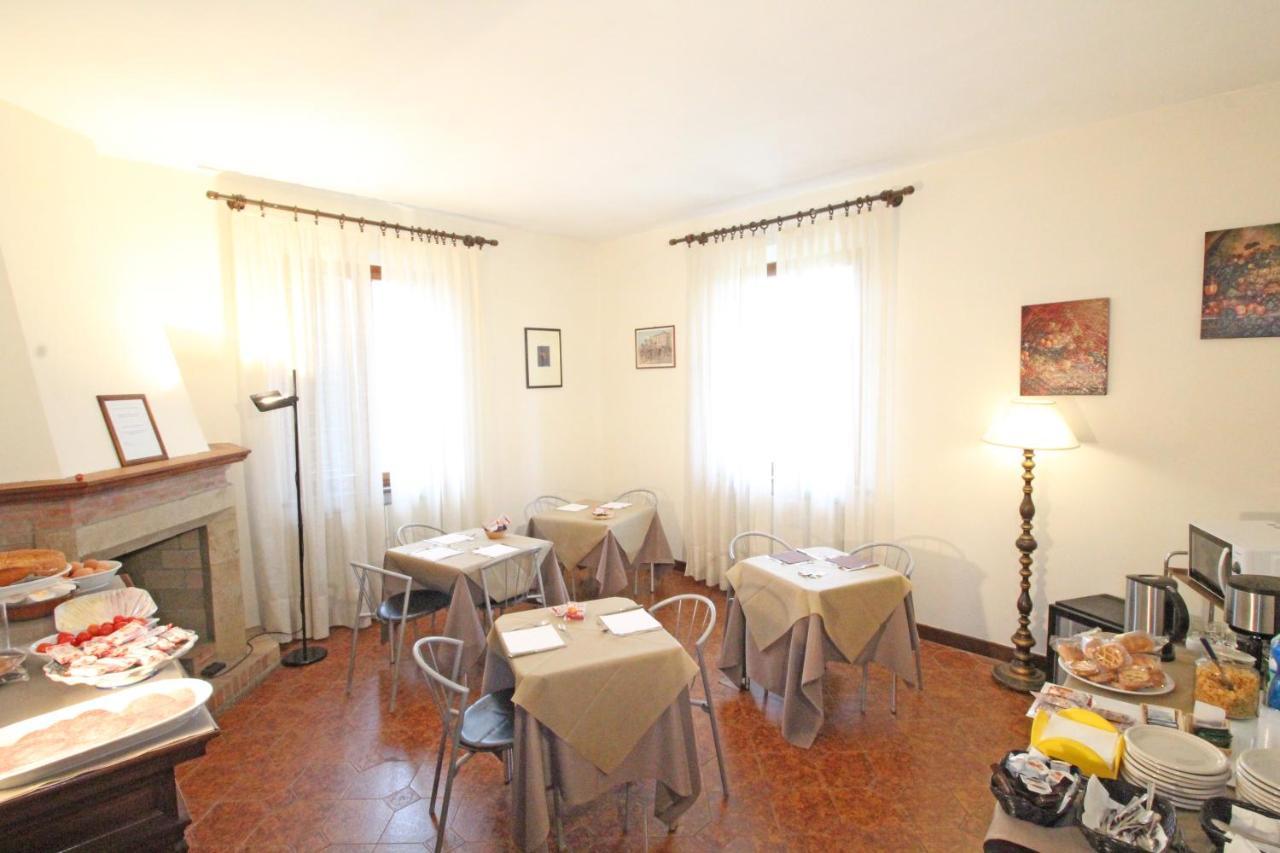 Il Castagnino Bed & Breakfast Siena Bagian luar foto